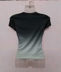 Women&#39;s Fitted Top