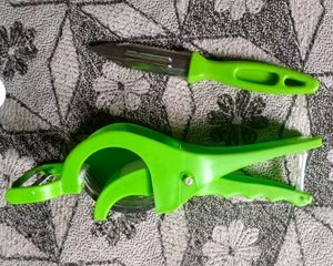 Kitchen Gadget Set - Peeler and Slicer