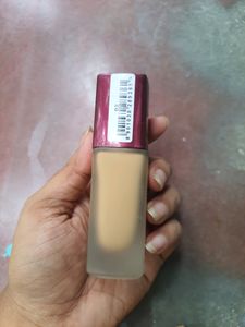 Lakme Invisible Foundation (Shade 02)