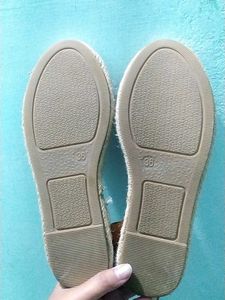Trendy Crochet Tie-up Sandal