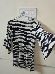Chic Zebra Print Wrap Top