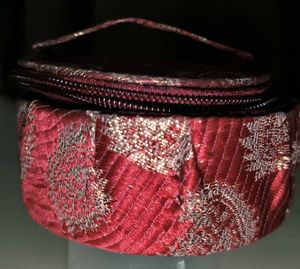 ACCESORIES POUCH for MAKEUP &amp; STORAGE