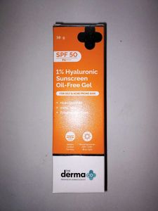 The Derma co 1% Hyaluronic sunscreen gel