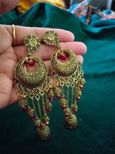 Earings