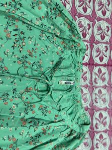 Floral Green Top