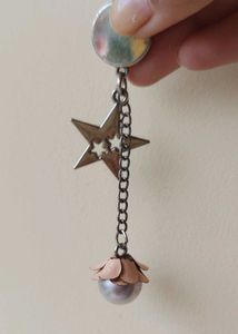 Star &amp; Pearl Dangling Brooch