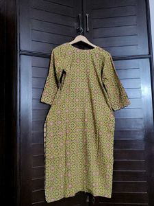 Ethnic Printed Yellow Embroidered Kurta &amp; Legging