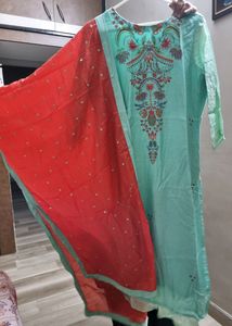 Kurta With Tikki And Thread Work &amp; Duppata