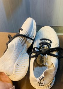 White Fashion Sneakers💕🐣