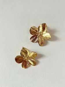 Gold Flower Earrings