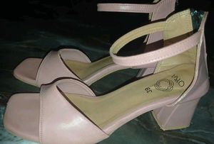 Sandal