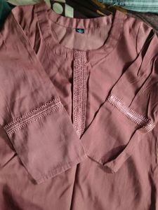 Elegant Mauve Kurti with Detail