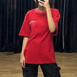 Red Naruto Graphic Tee. (Unisex)