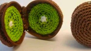 Kiwi Crochet Coasters(Set Of 4 Withcover)