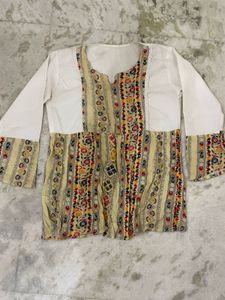 set of 4 beautiful cotton short kurtis