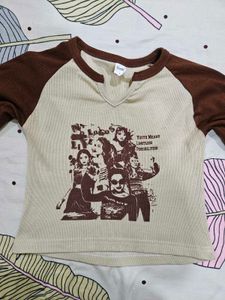 Graphic Print Full Sleeves Tee
