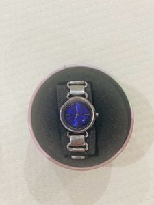 Stylish Purple Face Watch
