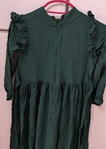 “Sisters Dress Combo – Green &amp; Light Brown Frocks