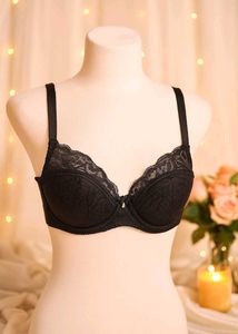 🇳🇿💫 Black Colour Heavy Paded Bra