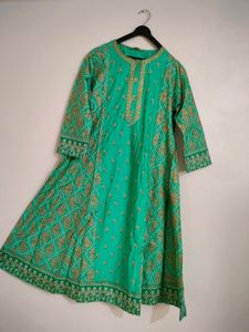 🌟 Elegant Green Kurti – Like New! 🌟