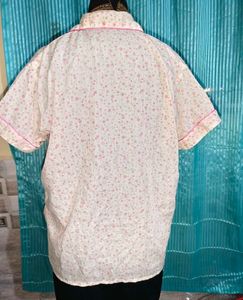 Size Large 🎁Buy 2 Get 1 Free🎁Floral Print Top