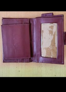 Maroon Wallet
