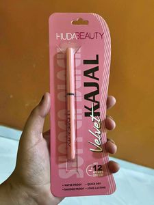 Huda Beauty Velvet Kajal Eyeliner