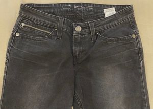 Levi’s Low-rise Black Jeans