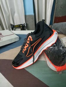 Men's Black and Orange Running Shoes