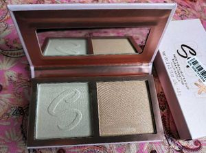 Makeup Revolution London Face Highliter Duo.