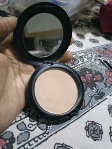 MAC Studio Fix Foundation