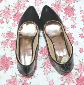 Black Heel