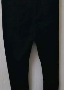 Tyffyn Black High Rise Stretchable Jeans