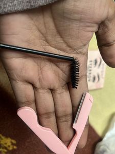 EYEBROW styling Gel