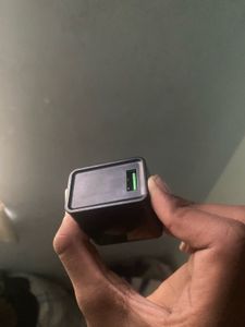 Croma 18W Quick Charge Adapter
