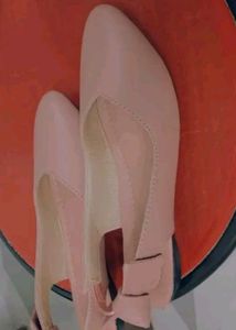 Women&#39;s Peach Belly Footwear
