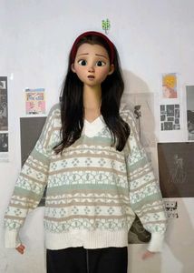 V NECK KNITTED SWEATER