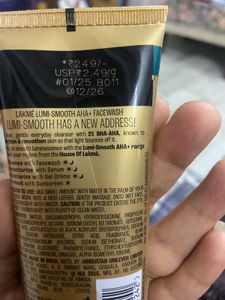 ✨ Lakme Lumi-Smooth Facewash! ✨