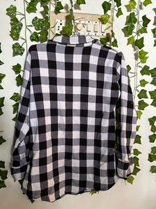 Black and white Plaid t-shirt