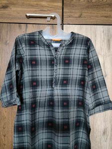 Gerua Black And Grey Kurti