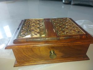 Best Quality Wooden Trunk (New)  Qual