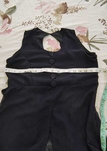Black Sleeveless Kurti (Size 34)
