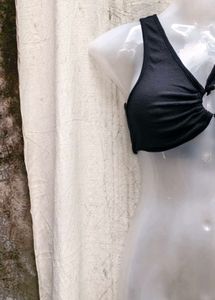 I. Black Ring Detail Bralette