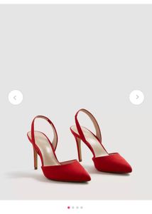 Mango Women Red Solid Pumps