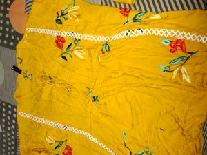 Floral Embroidered Top Xxl