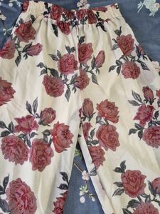 Floral Print Wide Leg Pants