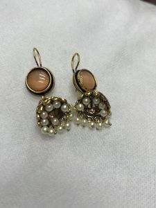 Cute Golden Jhumki Style Dangler