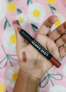 Offer 💕Love Earth Lip Crayon