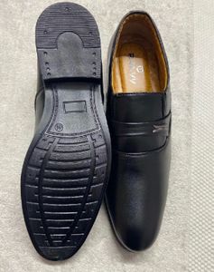 Black Formal Slip-on shoes