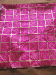 Supernet Saree with Pink blouse piece